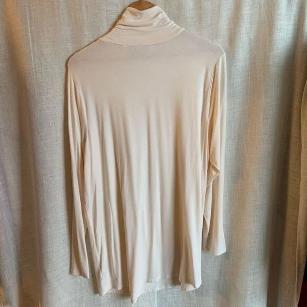 Belle Kim Gravel Womens‎ Turtleneck Top Size 1X Cream Soft Drape Minimalist